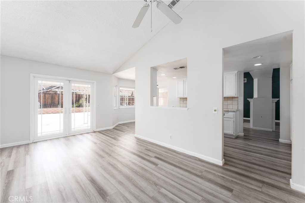 3219 Landmark Court Riverside, CA 92503 - Photo 9 of 24