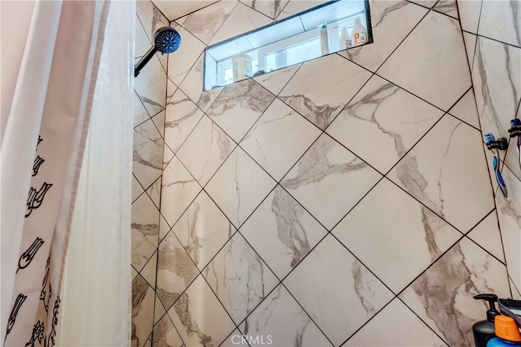 6688 Phoenix Avenue Riverside, CA 92504 - Photo 18 of 39