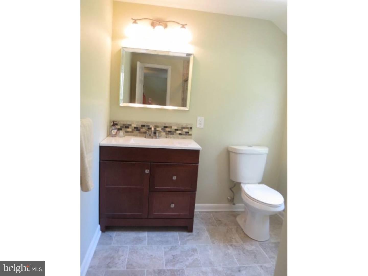 451 Covered Bridge Road Cherry Hill, NJ 08034 - Photo 12 of 21