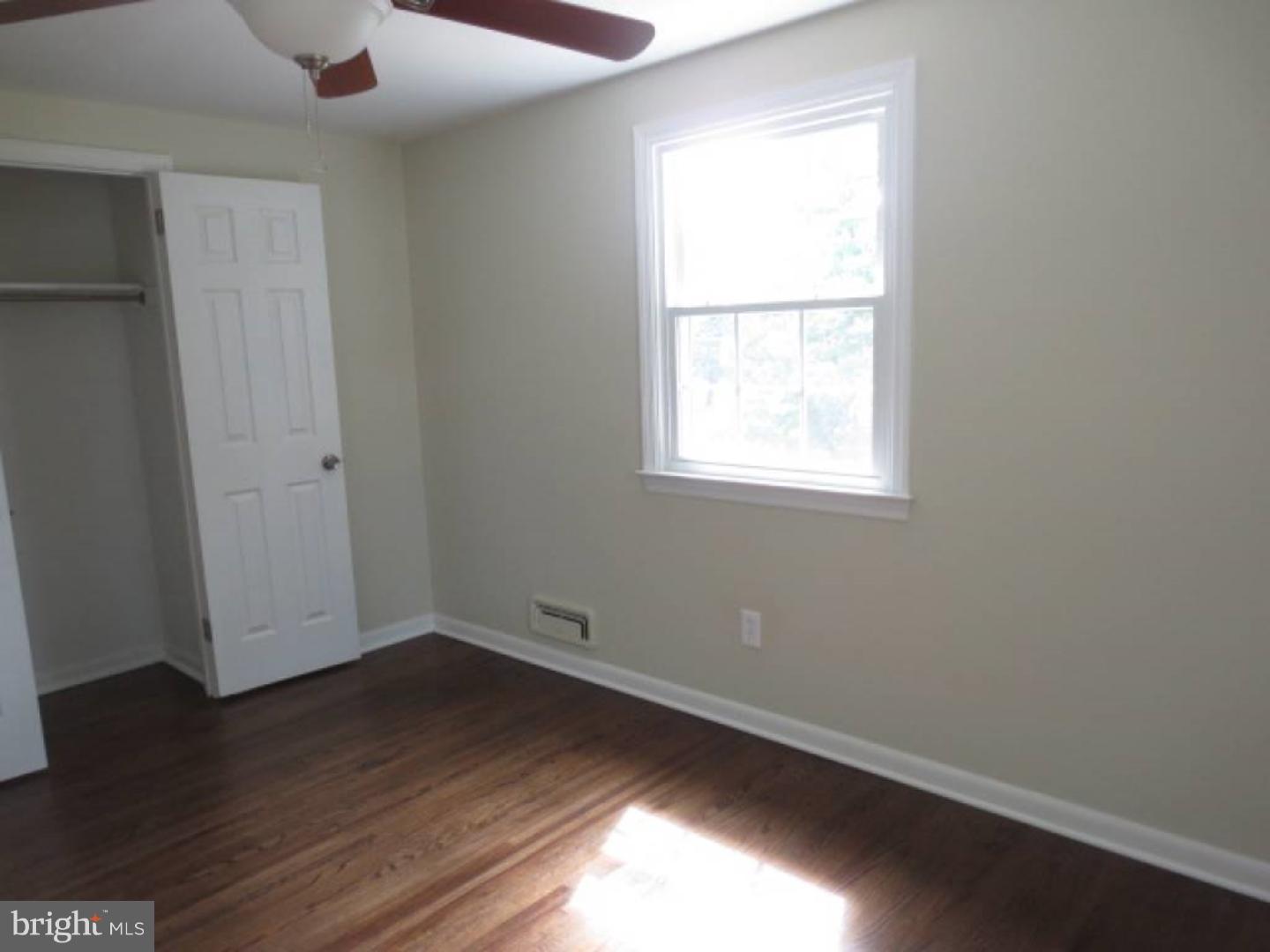 451 Covered Bridge Road Cherry Hill, NJ 08034 - Photo 16 of 21