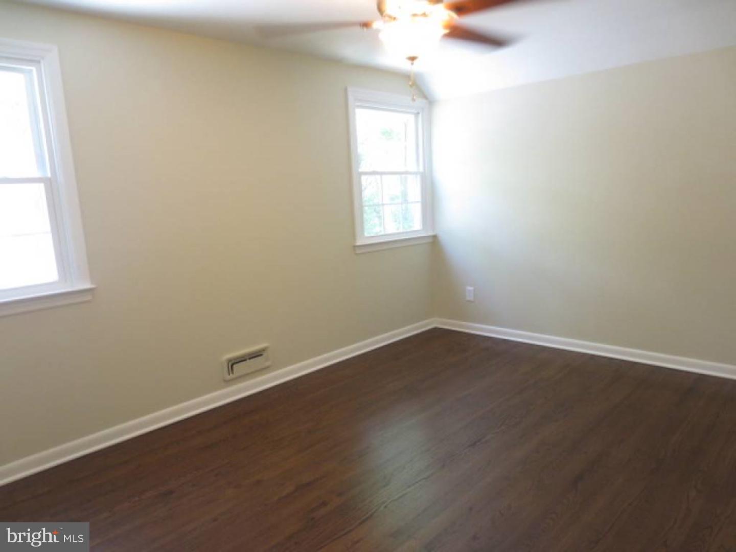 451 Covered Bridge Road Cherry Hill, NJ 08034 - Photo 17 of 21