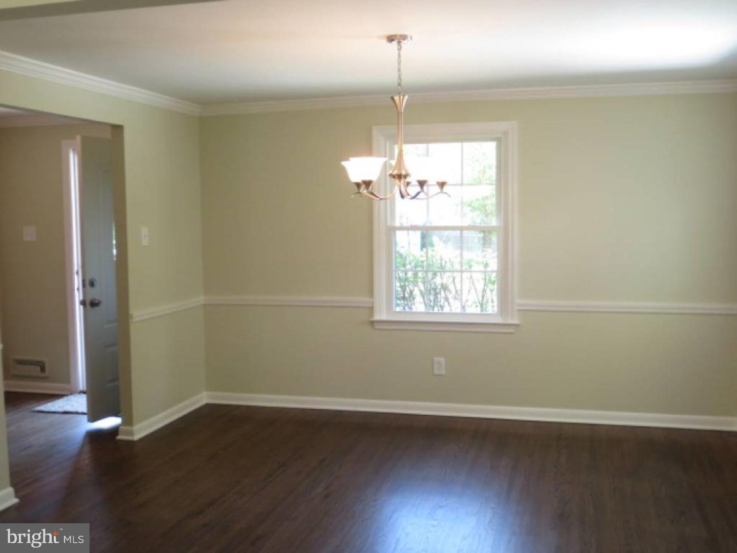 451 Covered Bridge Road Cherry Hill, NJ 08034 - Photo 5 of 21