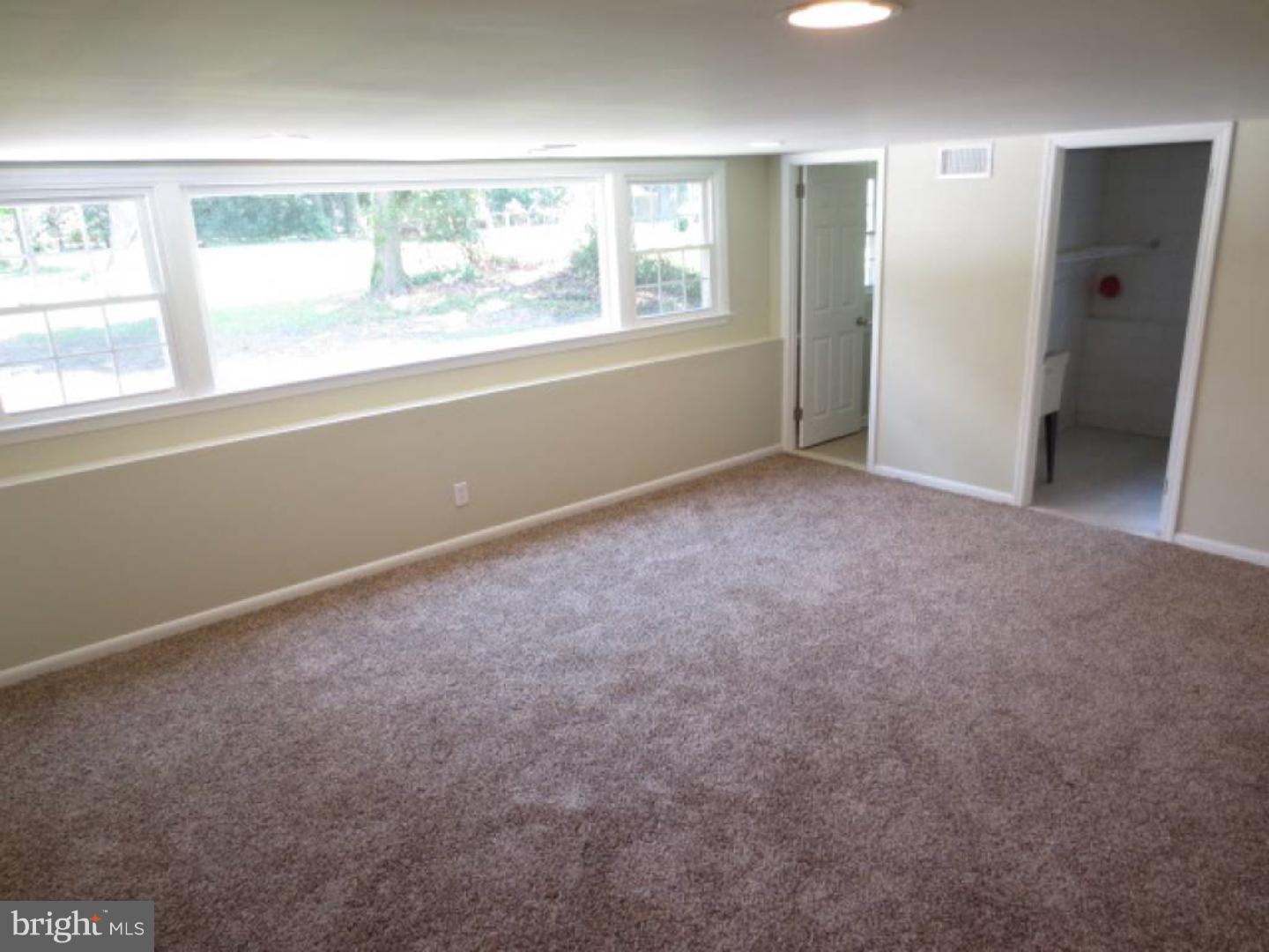 451 Covered Bridge Road Cherry Hill, NJ 08034 - Photo 7 of 21