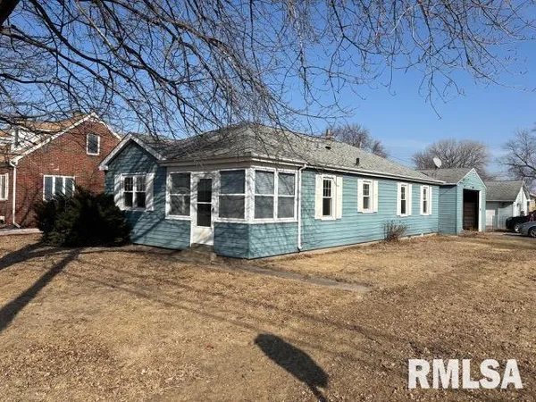 $169,000 | 2007 10th Street, Silvis, IL 61282