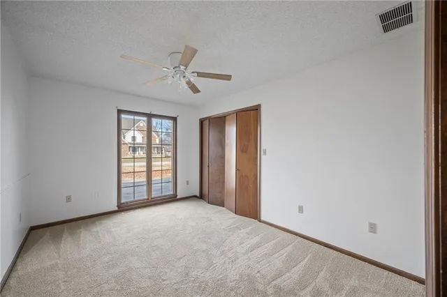 $199,500 | 603 Lakeside Court, Girard, KS 66743