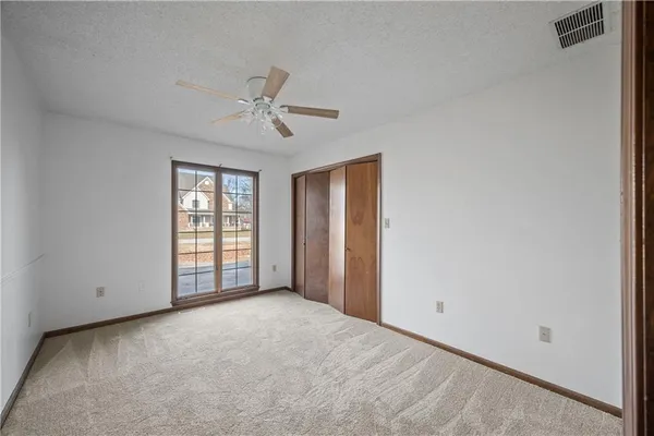 $199,500 | 603 Lakeside Court, Girard, KS 66743