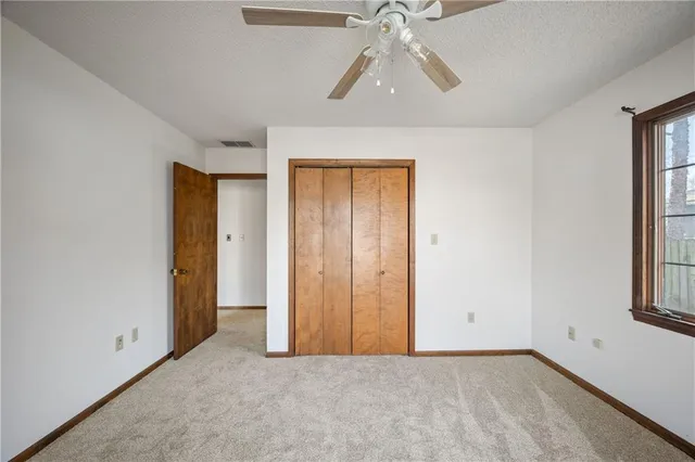 $199,500 | 603 Lakeside Court, Girard, KS 66743