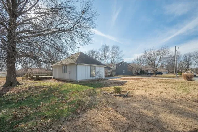 $199,500 | 603 Lakeside Court, Girard, KS 66743