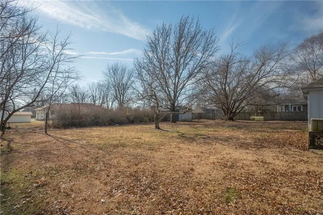 $199,500 | 603 Lakeside Court, Girard, KS 66743