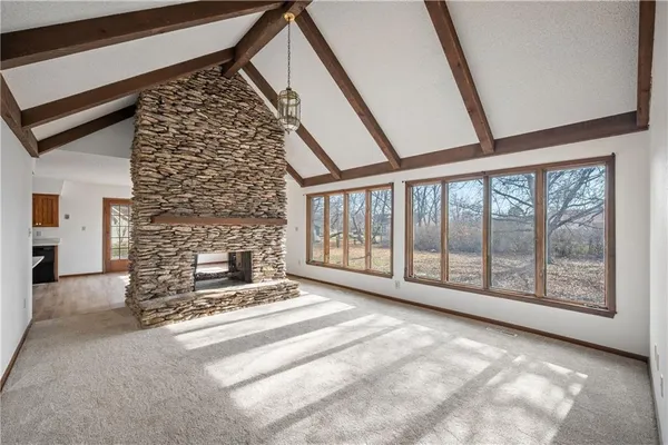 $199,500 | 603 Lakeside Court, Girard, KS 66743