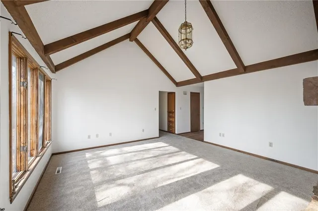 $199,500 | 603 Lakeside Court, Girard, KS 66743