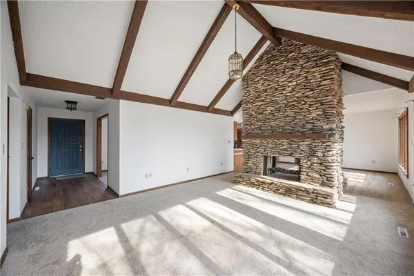 $199,500 | 603 Lakeside Court, Girard, KS 66743