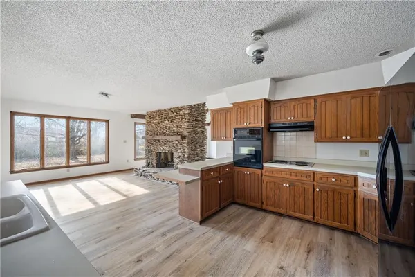 $199,500 | 603 Lakeside Court, Girard, KS 66743