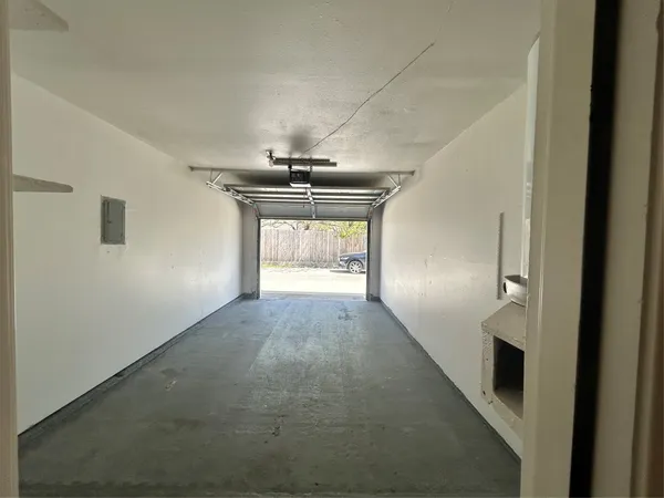 $1,375 | 8038 Sands Point Drive, Unit B, Houston, TX 77036