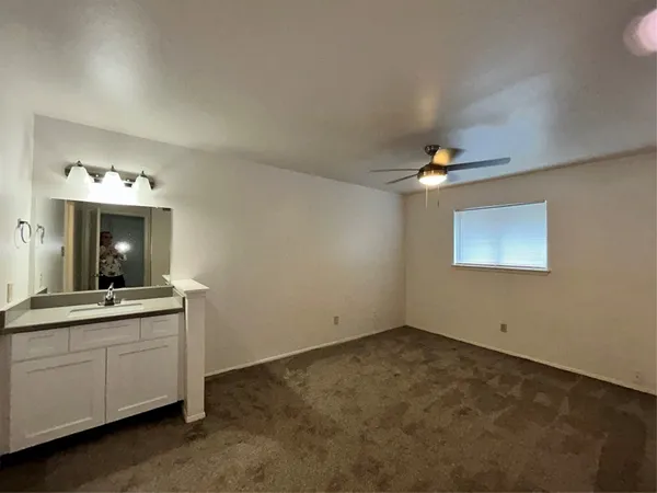 $1,375 | 8038 Sands Point Drive, Unit B, Houston, TX 77036