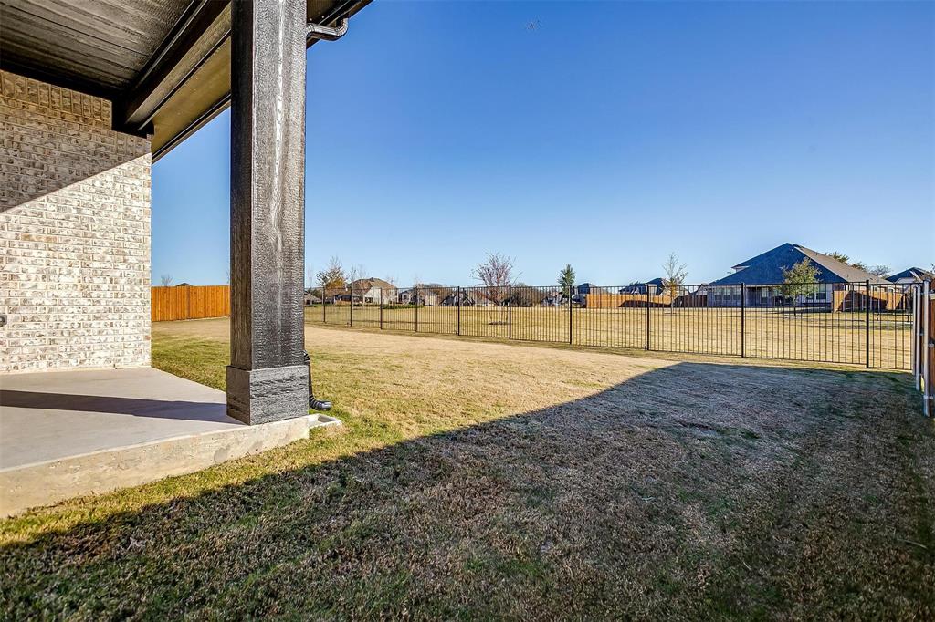 5214 Rowlan Row Midlothian, TX 76065 - Photo 38 of 40