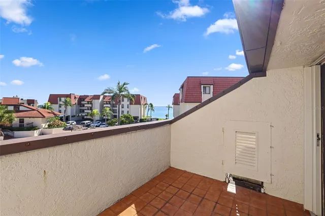 $649,000 | 132 1st Street East, Unit 104, Tierra Verde, FL 33715