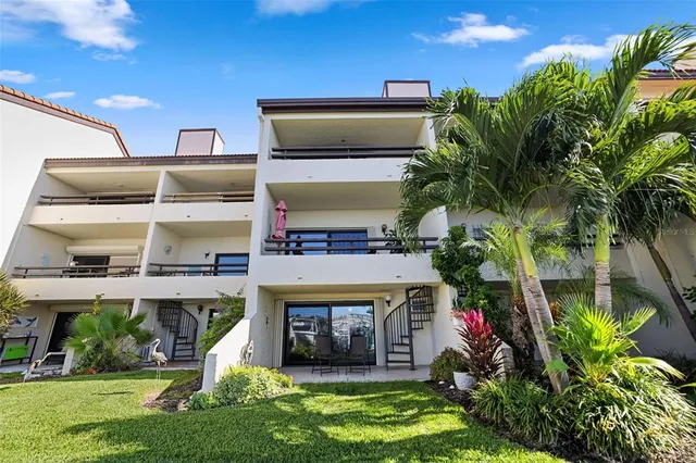 $649,000 | 132 1st Street East, Unit 104, Tierra Verde, FL 33715