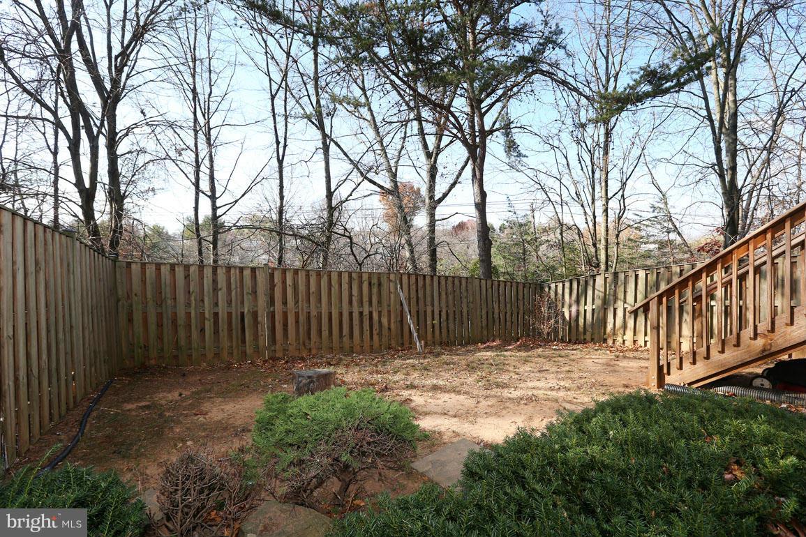 1816 Windjammer Way Gaithersburg, MD 20879 - Photo 29 of 29 a view of fence with wooden fence
