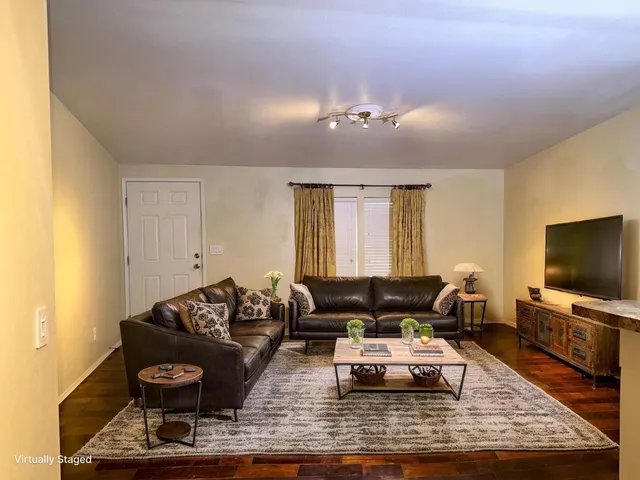 a view of room with an empty space