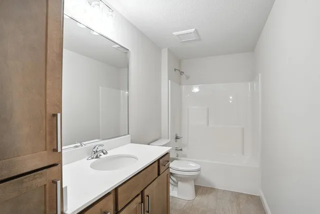 $599,900 | 1703 Spruce Street, Farmington, MN 55024