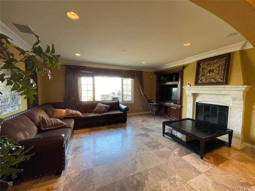 34 Silhouette Irvine, CA 92603 - Photo 15 of 17