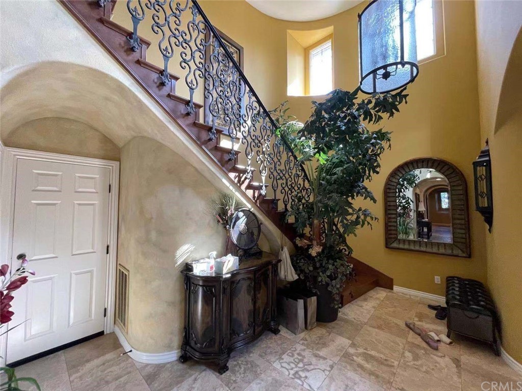 34 Silhouette Irvine, CA 92603 - Photo 5 of 17