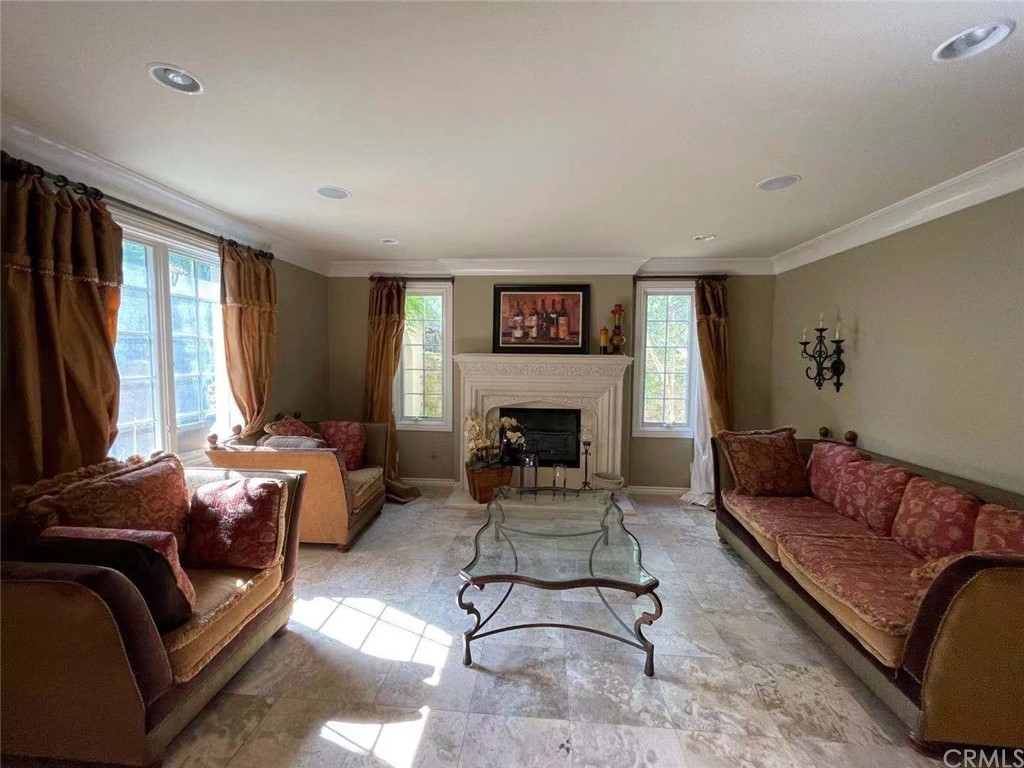 34 Silhouette Irvine, CA 92603 - Photo 6 of 17