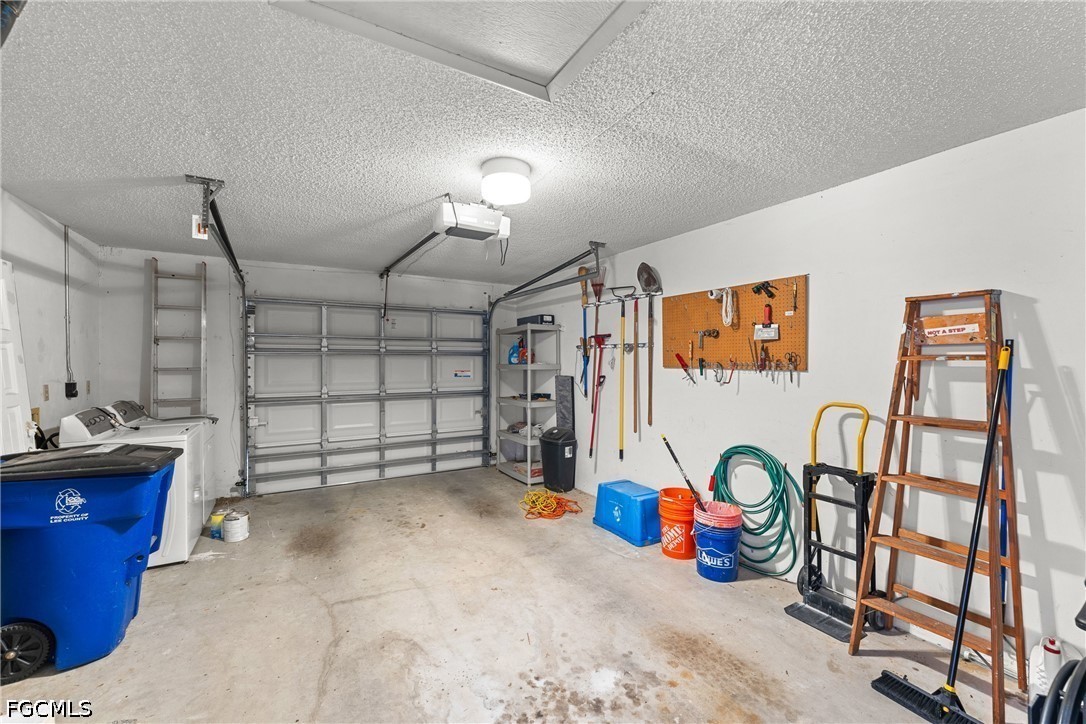 9712 Maplecrest Circle Lehigh Acres, FL 33936 - Photo 20 of 24
