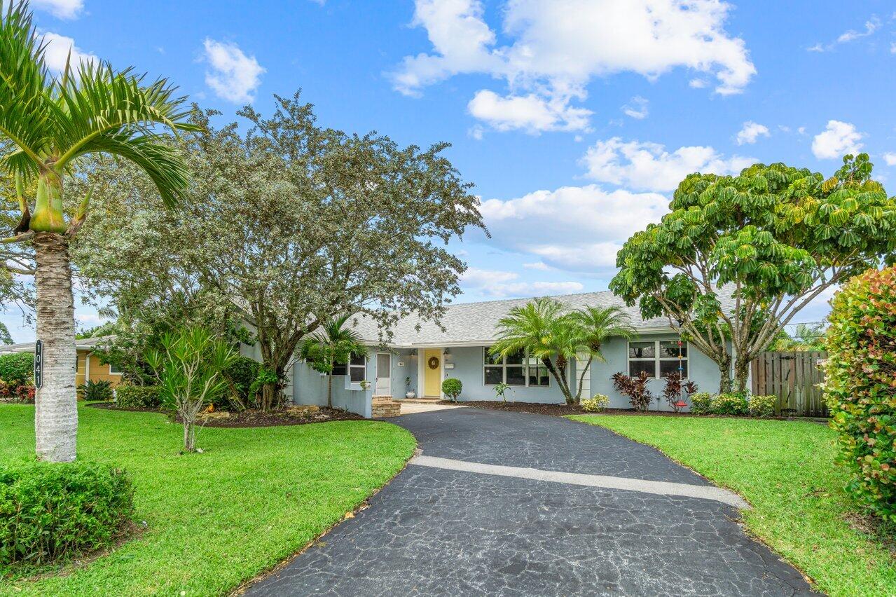1041 Northwest 3rd Street Boca Raton, FL 33486 - Photo 1 of 35 ff