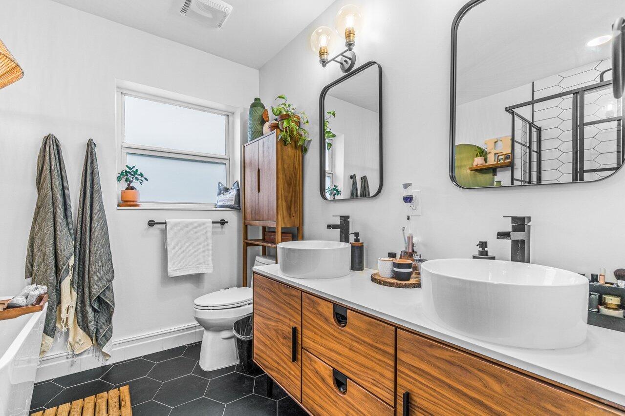 1041 Northwest 3rd Street Boca Raton, FL 33486 - Photo 22 of 35 022-1041Northwest3rdStreet-BocaRaton-FL-