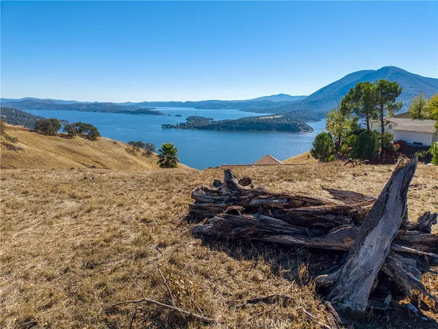 a view of outdoor space