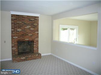 21 Pinedale Road Newark, DE 19711 - Photo 3 of 12 Family Room