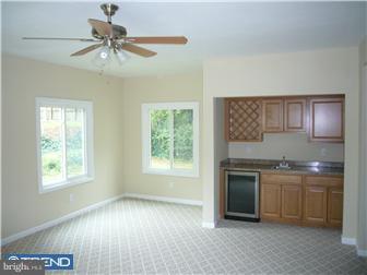 21 Pinedale Road Newark, DE 19711 - Photo 6 of 12 Great Room