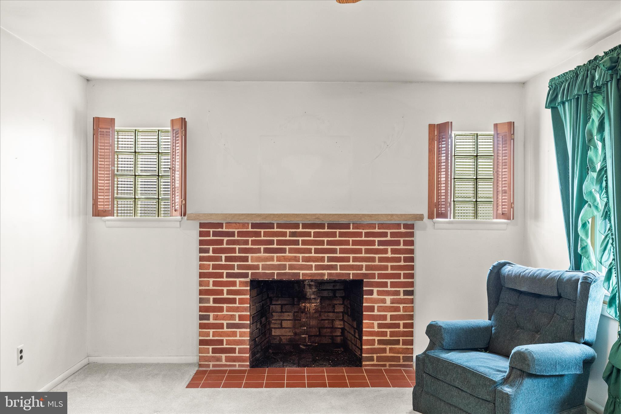 2312 Church Road York, PA 17408 - Photo 7 of 38