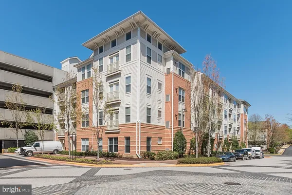 $310,000 | 9486 Virginia Center Boulevard, Unit 308, Vienna, VA 22181