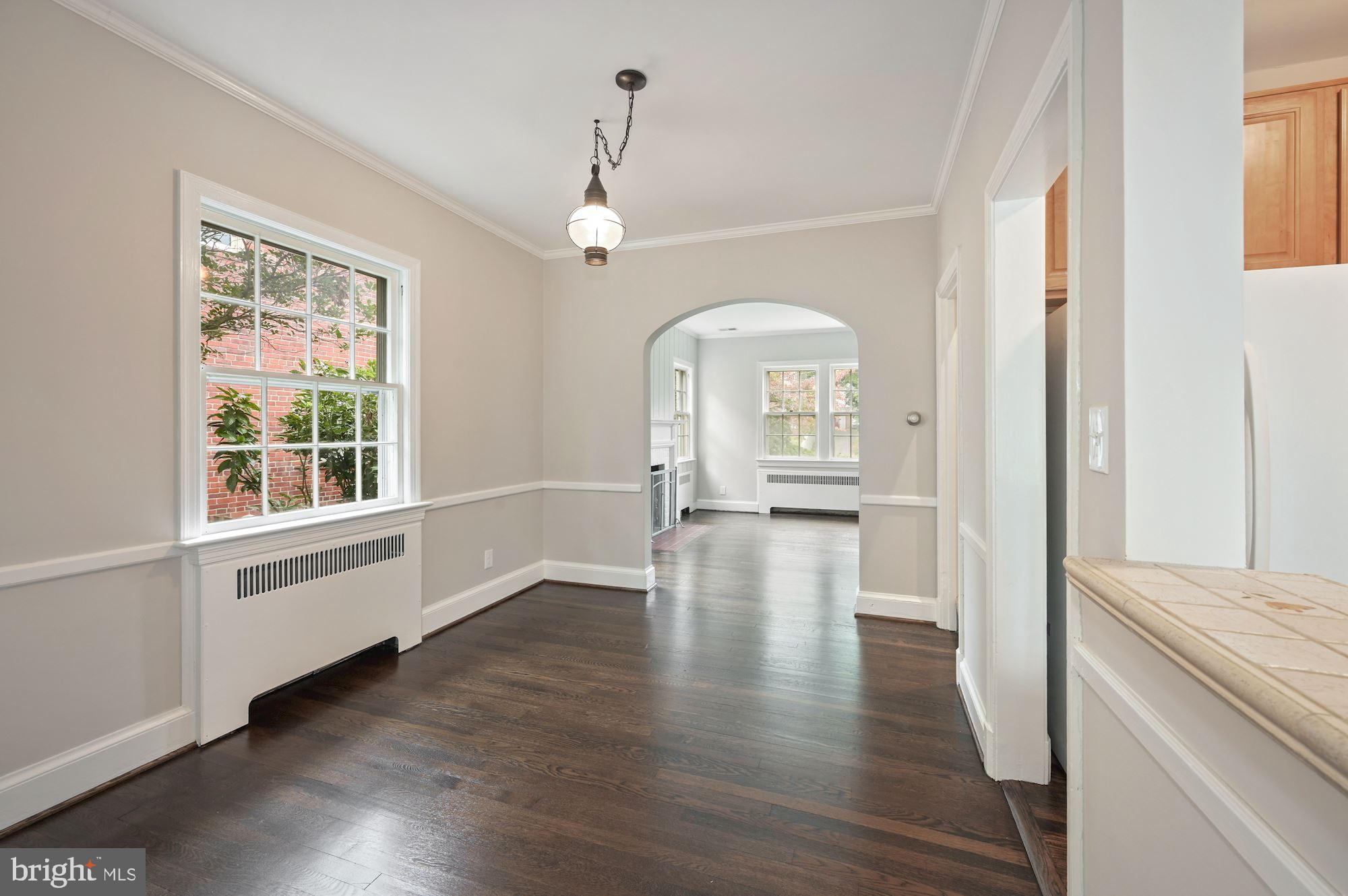 7819 Custer Road Bethesda, MD 20814 - Photo 3 of 17