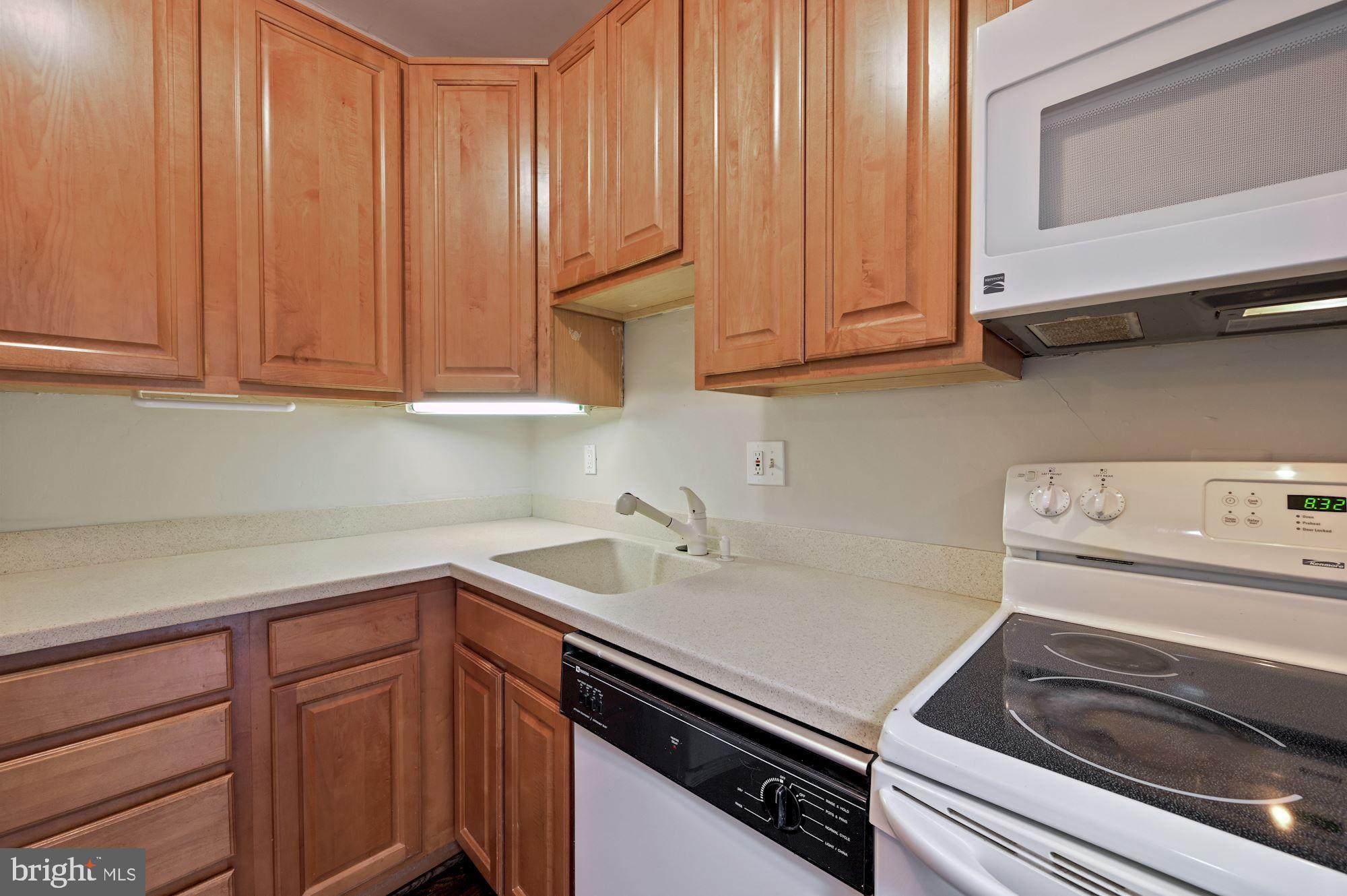 7819 Custer Road Bethesda, MD 20814 - Photo 5 of 17