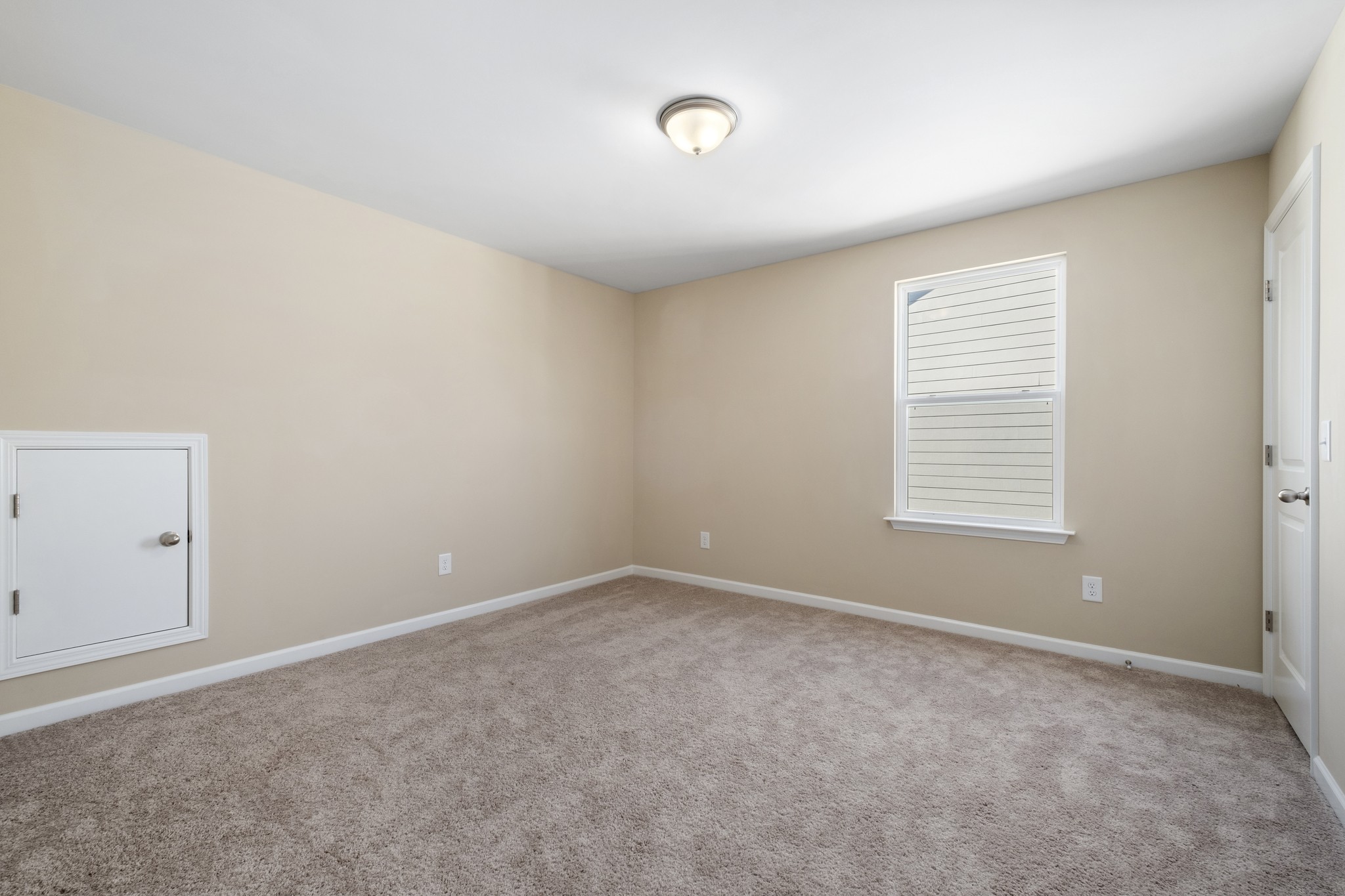 426 Butler Road Mount Juliet, TN 37122 - Photo 30 of 41 an empty room with a window