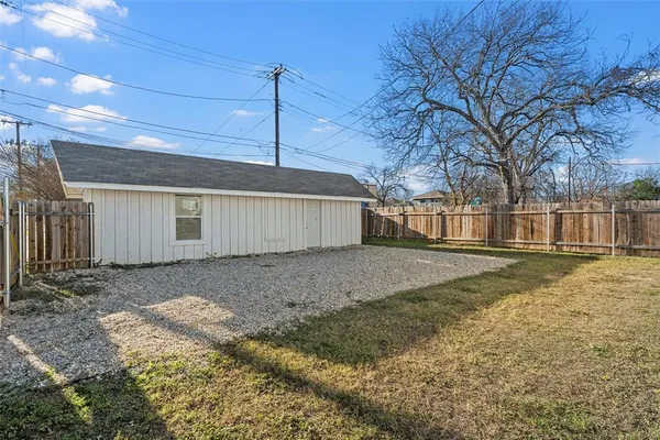 $389,900 | 1200 North 15th Street, Waco, TX 76707