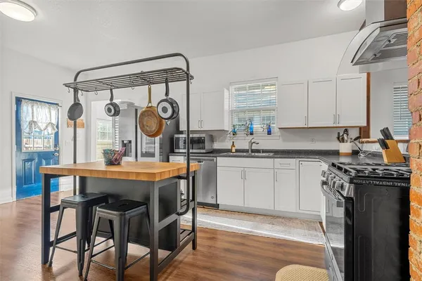 $389,900 | 1200 North 15th Street, Waco, TX 76707