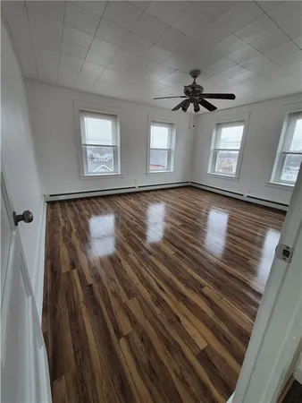 $1,900 | 26 Farm Street, Unit 2, Woonsocket, RI 02895