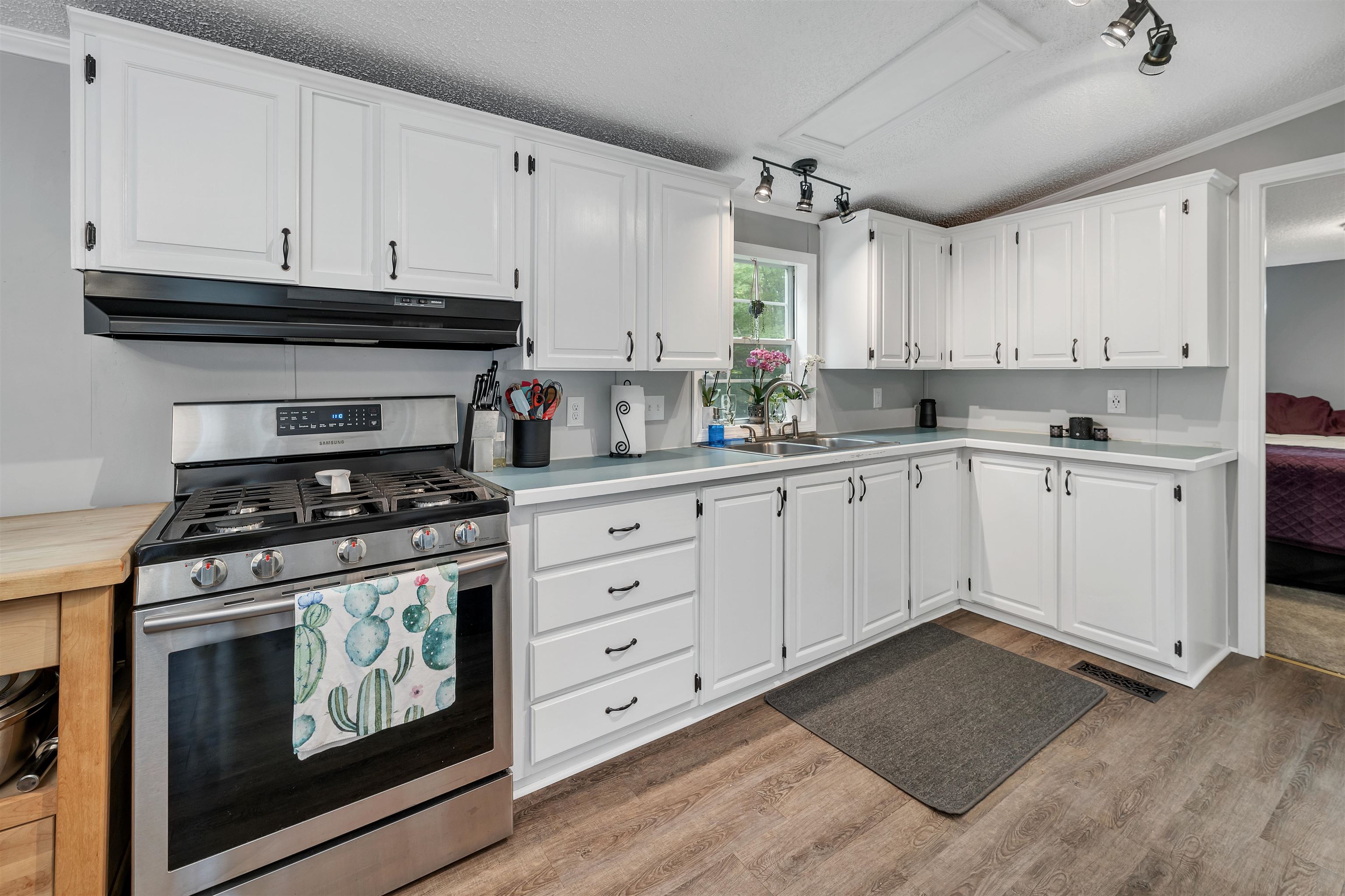 4 Mt Shaw Road Ossipee, NH 03864 - Photo 8 of 18 Gallery Image 8