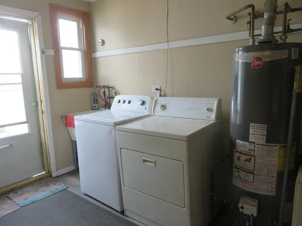 $152,000 | 257 Minocqua Street, Park Forest, IL 60466