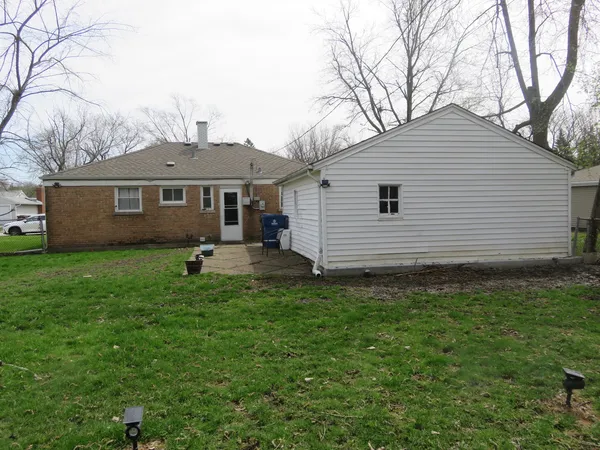 $152,000 | 257 Minocqua Street, Park Forest, IL 60466