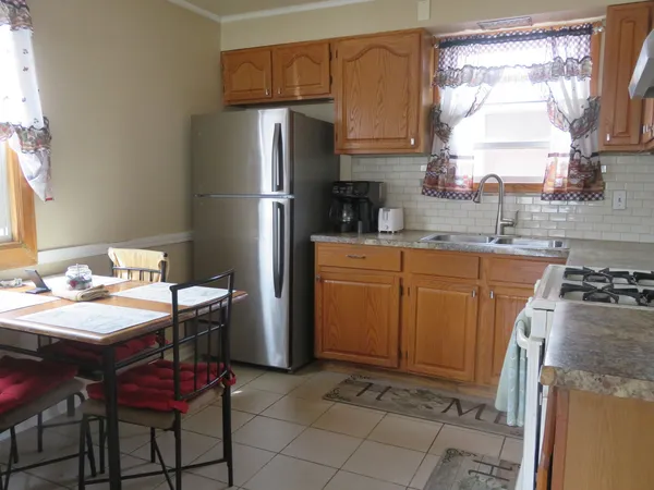 $152,000 | 257 Minocqua Street, Park Forest, IL 60466