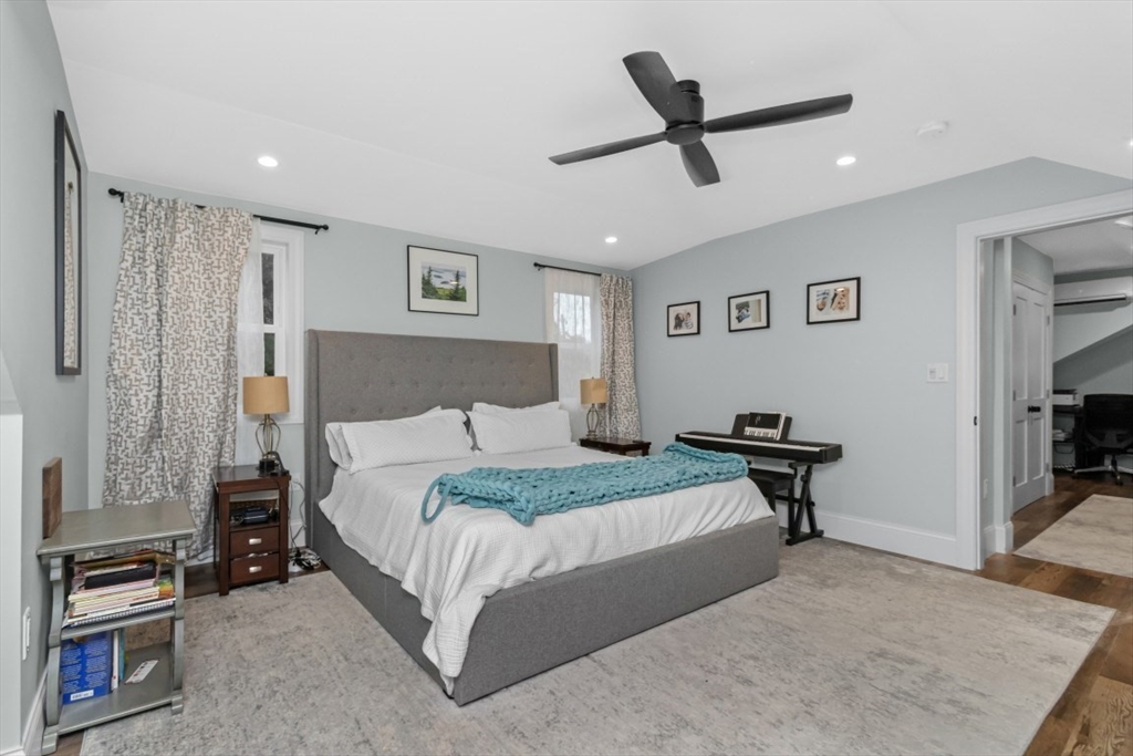 102 Milton Street Boston, MA 02124 - Photo 11 of 19