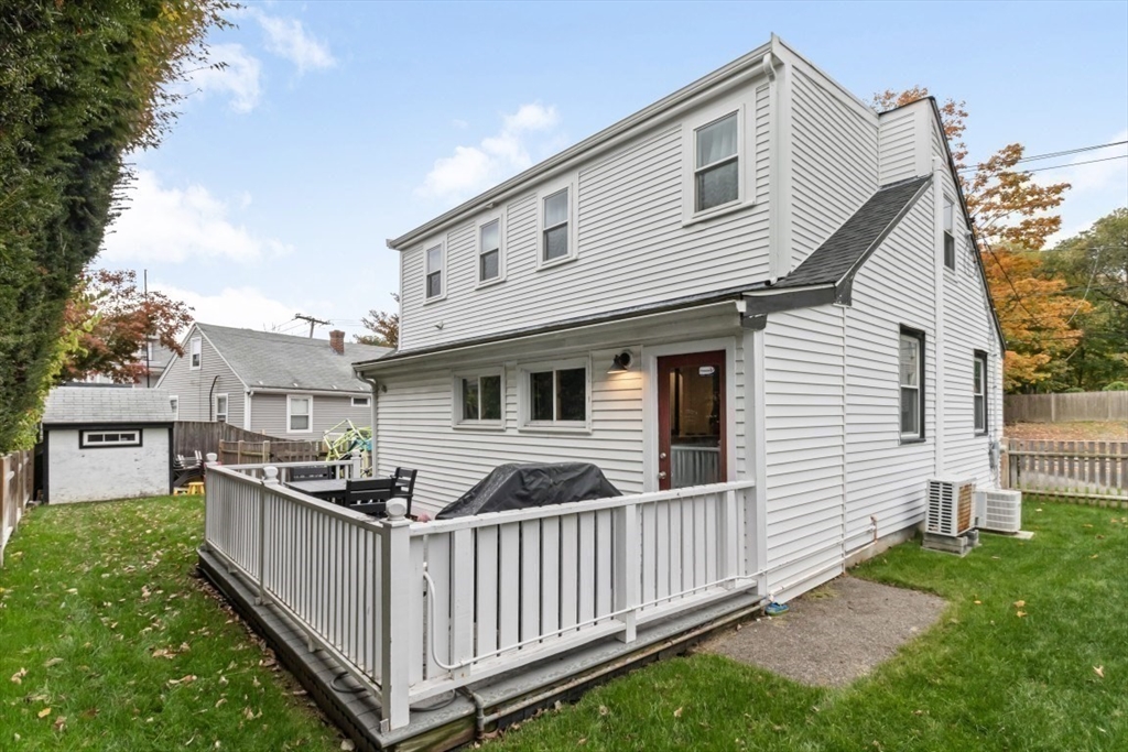 102 Milton Street Boston, MA 02124 - Photo 16 of 19