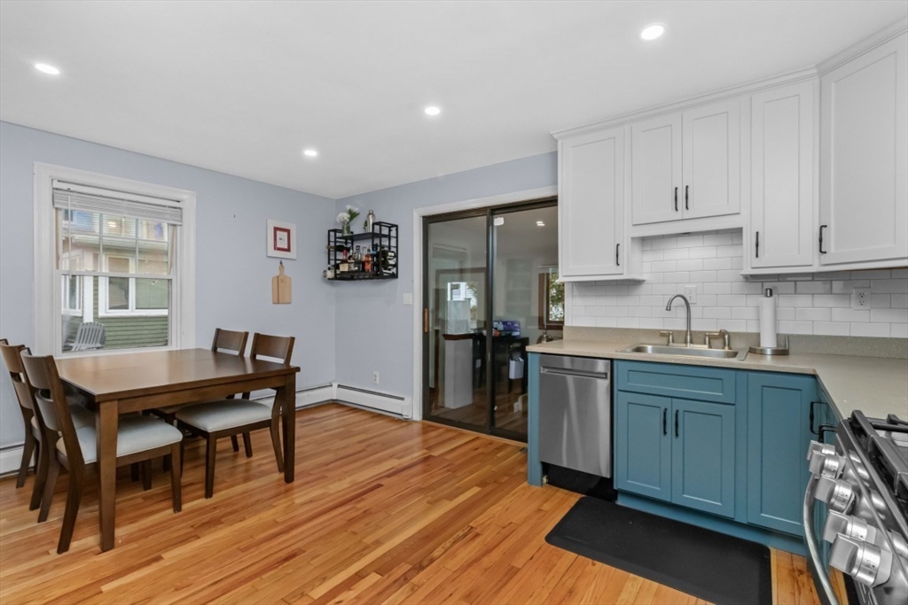 102 Milton Street Boston, MA 02124 - Photo 5 of 19