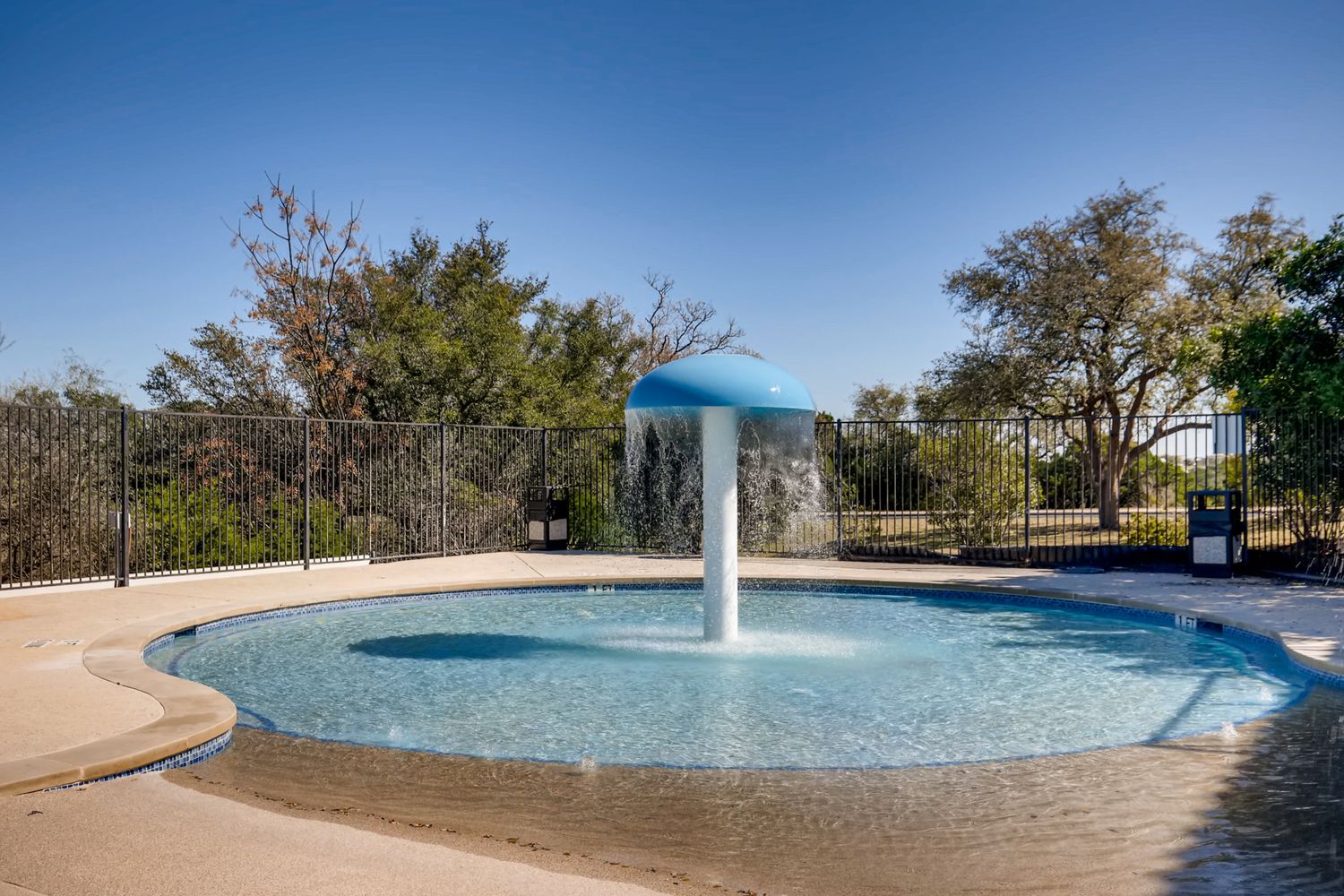 112 Aria Ridge Austin, TX 78738 - Photo 25 of 30 a backyard of a house with table and chairs